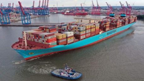 Maersk на неопределенный срок приостановила движение судов в Красном море