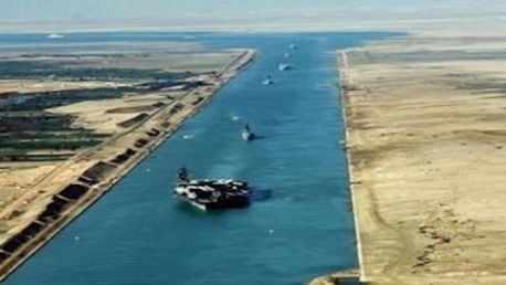 Еще один контейнерный перевозчик отказался отправлять суда через Суэцкий канал